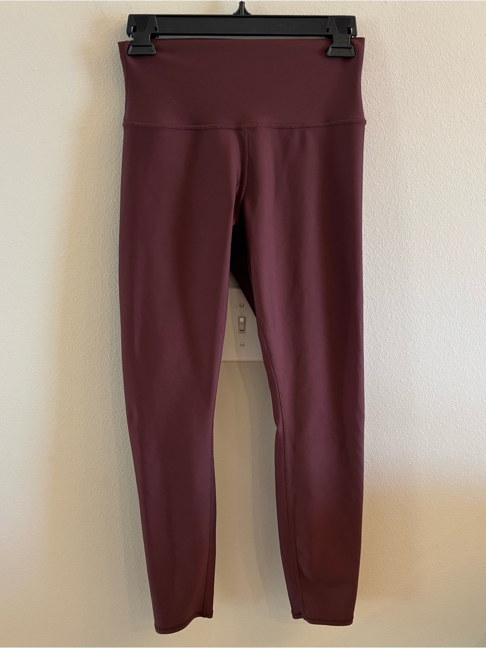ALO YOGA High Waist Airbrush Leggings Burgundy Size Medium